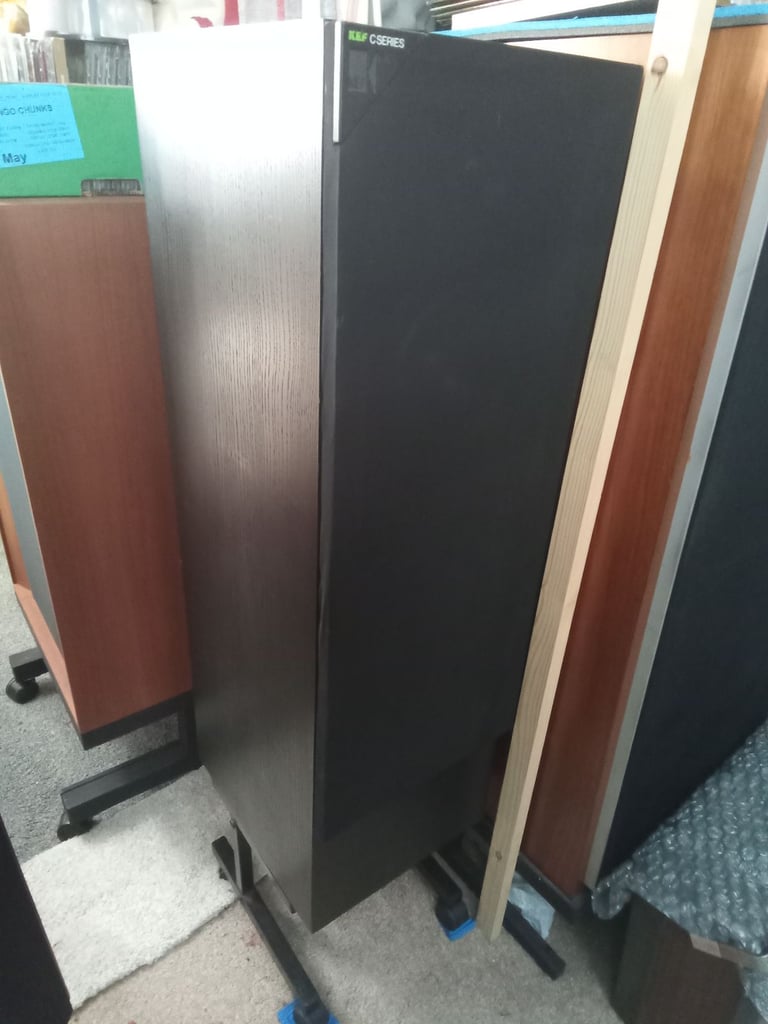 Speakers Kef c series C80 on stands with castors one pair 300 pound, offers 