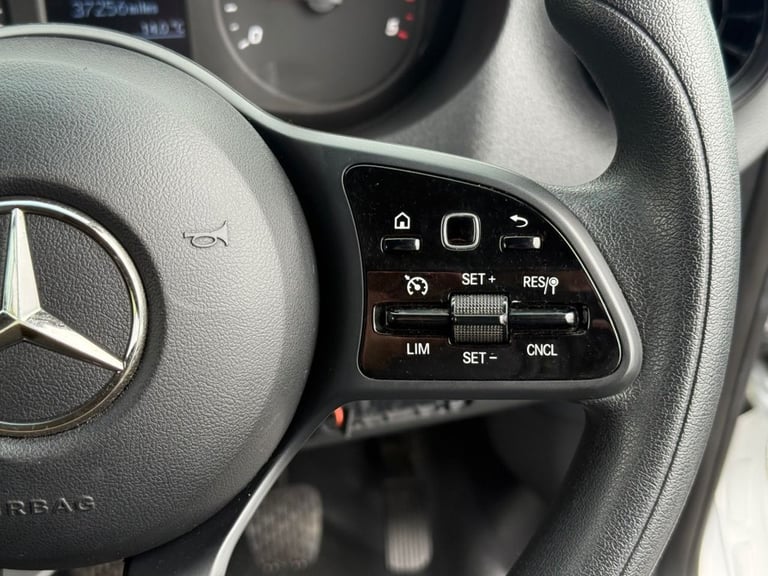 2022 Mercedes-Benz Sprinter 3.5t H2 Progressive Van PANEL VAN DIESEL Manual