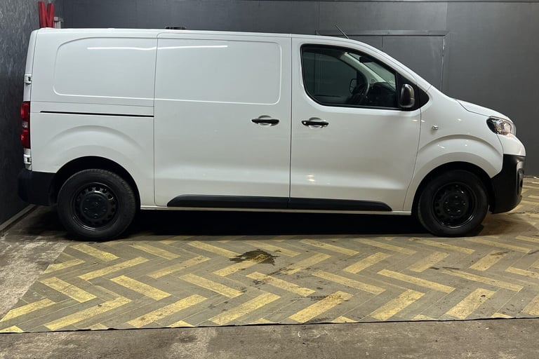 2020 Peugeot Expert 1400 2.0 BlueHDi 120 Professional Van PANEL VAN DIESEL Manual