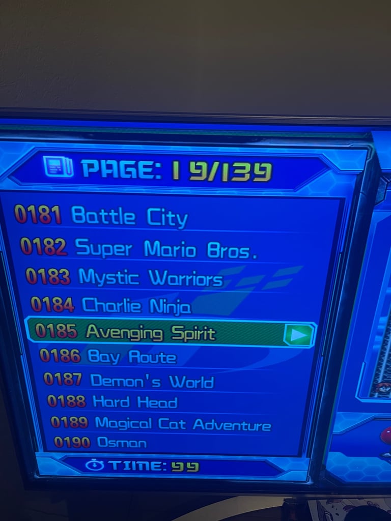 Pandora gameing box with over a 1000 retro  games on 