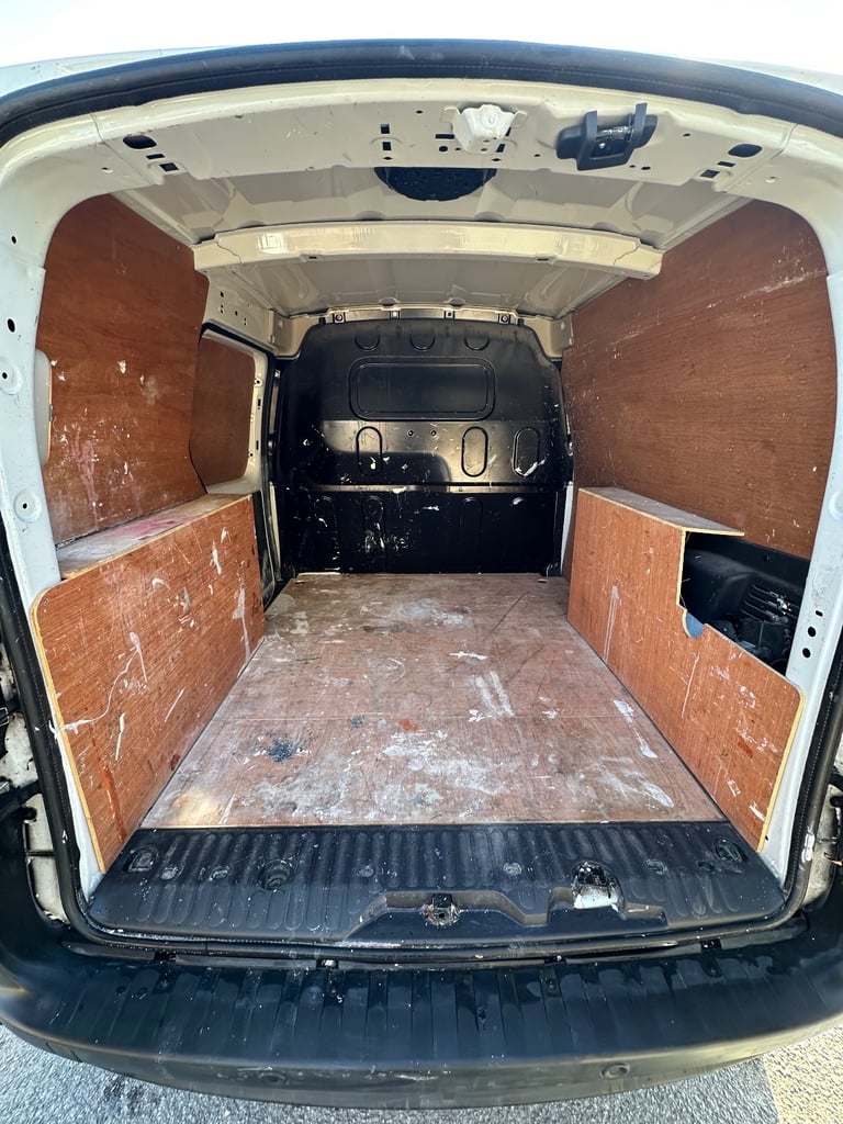 2014 Renault Kangoo Van Full History April MOT 1 Former Keeper