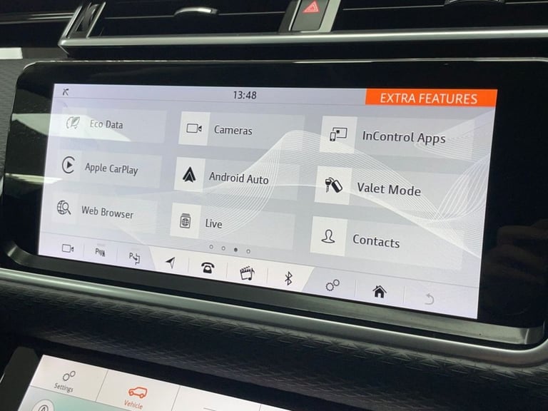 2019 Land Rover Range Rover Velar 2.0 D180 SE SUV 5dr Diesel Auto 4WD Euro 6 (s/s) (180 ps) ESTAT...