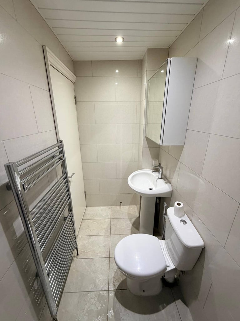 1 Bedroom Accommodation, KINGSBURY, HA3, £1,250, **BILLS INCLUDED**