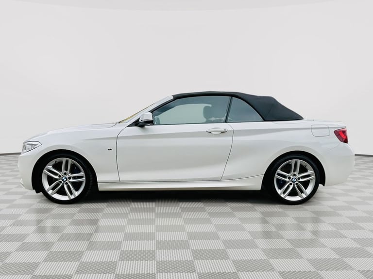 2017 BMW 2 Series 220d M Sport 2dr [Nav] CONVERTIBLE DIESEL Manual