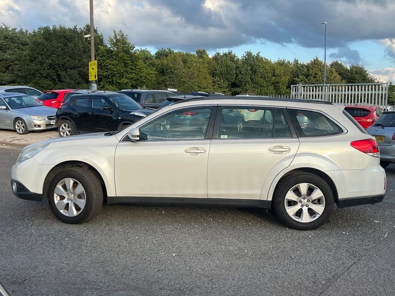 2011 Subaru Outback 2.5i S Outback 5dr Lineartronic ESTATE Petrol Automatic