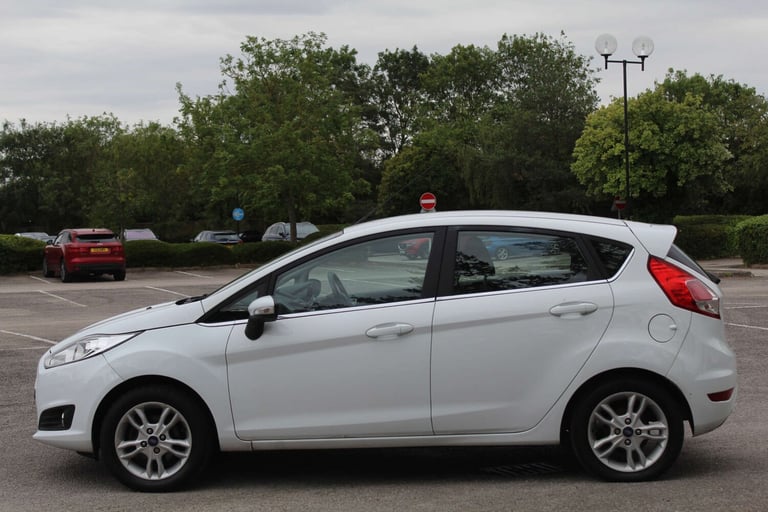 2014 Ford Fiesta 1.25 82 Zetec 5dr HATCHBACK PETROL Manual