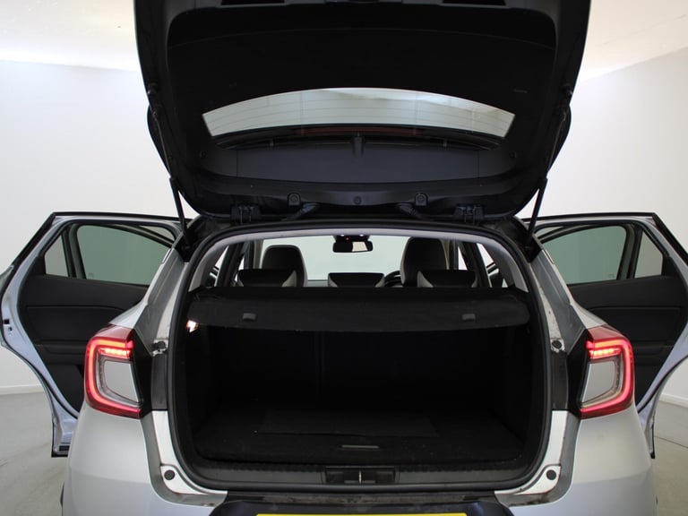 2022 Renault Captur 1.3 TCE 140 SE Edition 5dr Crossover/SUV Petrol Manual