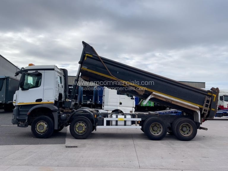 2017 (17) MERCEDES-BENZ AROCS 3248K 8X4 TIPPER