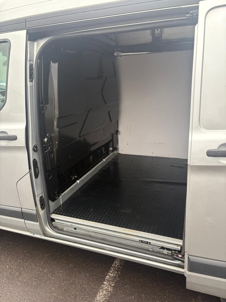 2015 Ford Transit Custom 2.2 TDCi 125ps Low Roof Trend Van PANEL VAN Diesel Manual