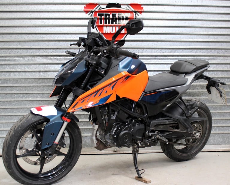 2025 25 KTM DUKE 125 ABS LEARNER LEGAL TRADE SALE NEW SHAPE 809 MILES TRADE SALE