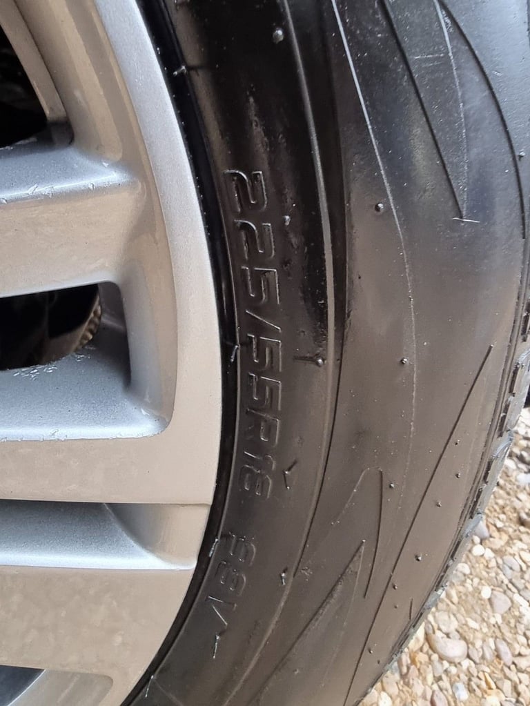 2017 Peugeot 3008 1.2 PureTech Allure SUV 5dr Petrol EAT Euro 6 (s/s) (130 ps) HATCHBACK Petrol A...