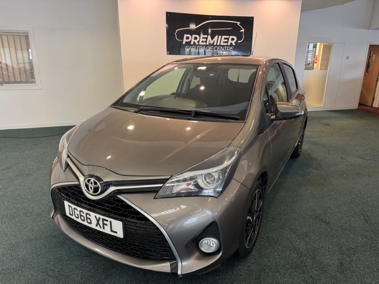 2016 Toyota Yaris 1.33 VVT-i Design 5dr HATCHBACK PETROL Manual