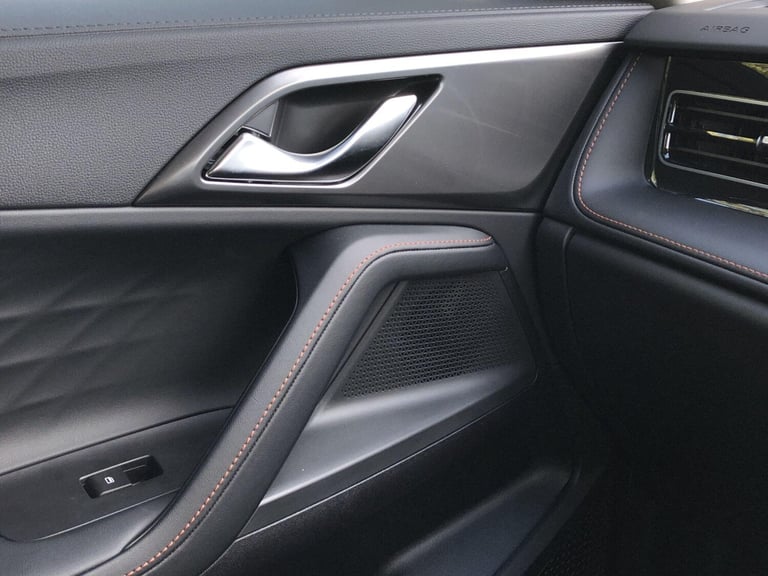 2025 MG MG HS 1.5 Hybrid+ Trophy Auto Euro 6 (s/s) 5dr ESTATE Petrol/Electric Hybrid Automatic