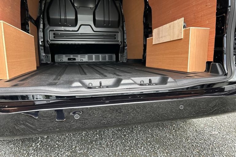 2025 Ford Transit Custom 280 Limited L2 LWB FWD 2.0 EcoBlue 136ps Low Roof, CAMERA, PARKING SENSO...
