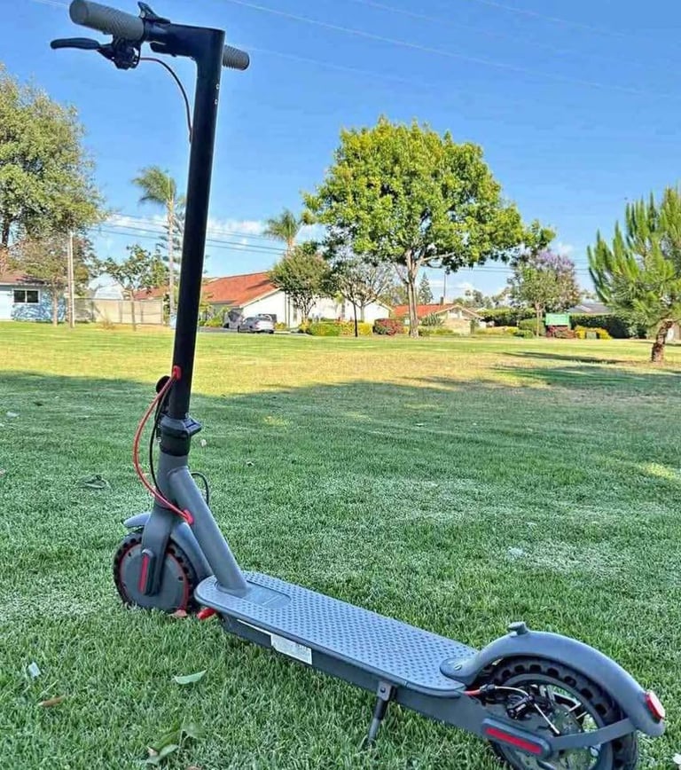 AOVO ES80 Electric Scooter