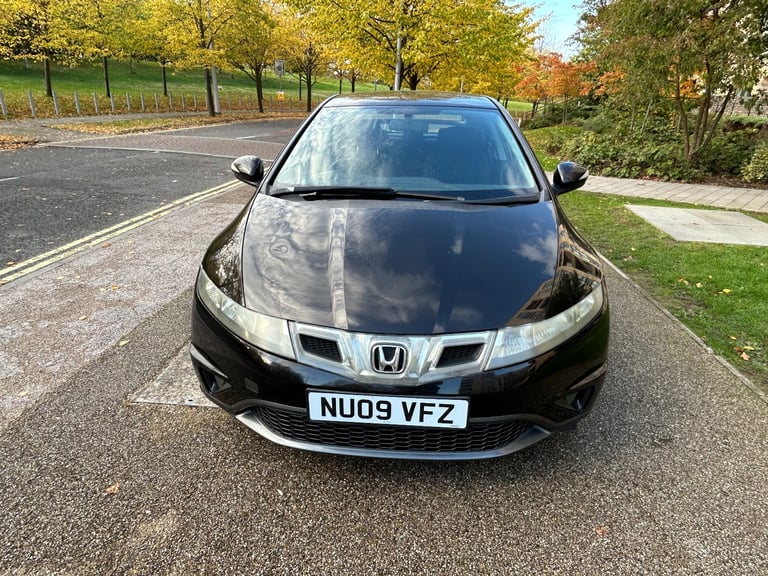 FACE LIFT 2009 HONDA CIVIC 1.8 FULL AUTOMATIC PETROL LOW MILEAGE 90k.,drives superb,great condition 