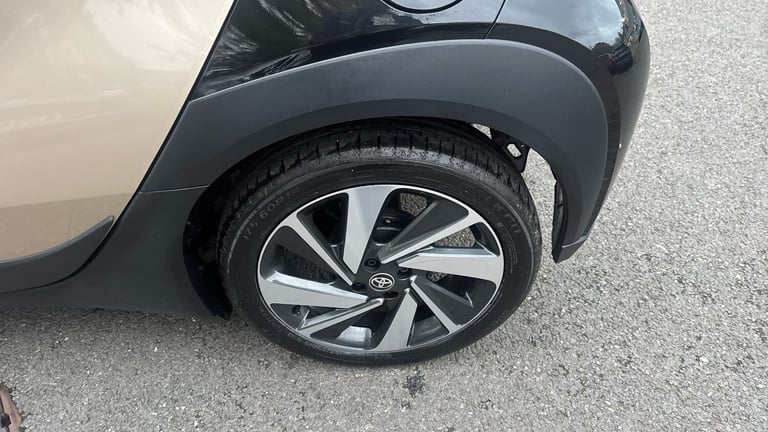 2023 Toyota Aygo X 1.0 VVT-i Exclusive 5dr HATCHBACK PETROL Manual