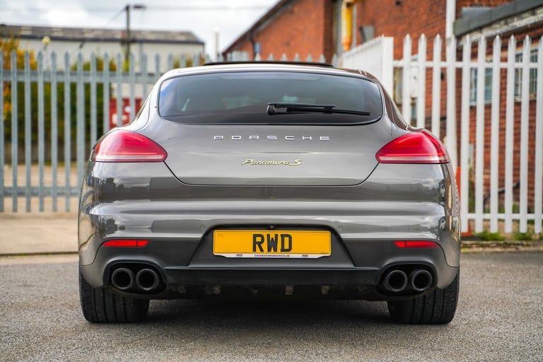  Porsche Panamera 3.0 V6 E-Hybrid S TiptronicS Euro 6 (s/s) 5dr Petrol/Electric Hybrid Automatic