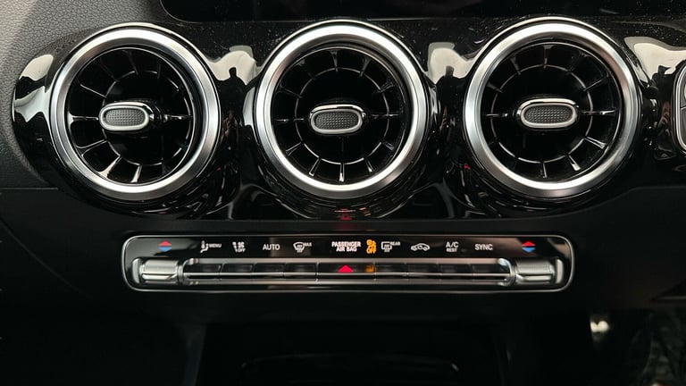 2022 Mercedes-Benz GLA GLA 200d AMG Line Executive 5dr Auto HATCHBACK DIESEL Automatic