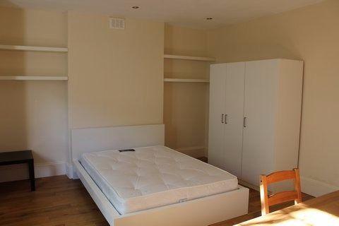 Rooms avaiable now from 200pw zone 2 Bethnal Green Whitechapel Stratford Poplar Canary Wharf