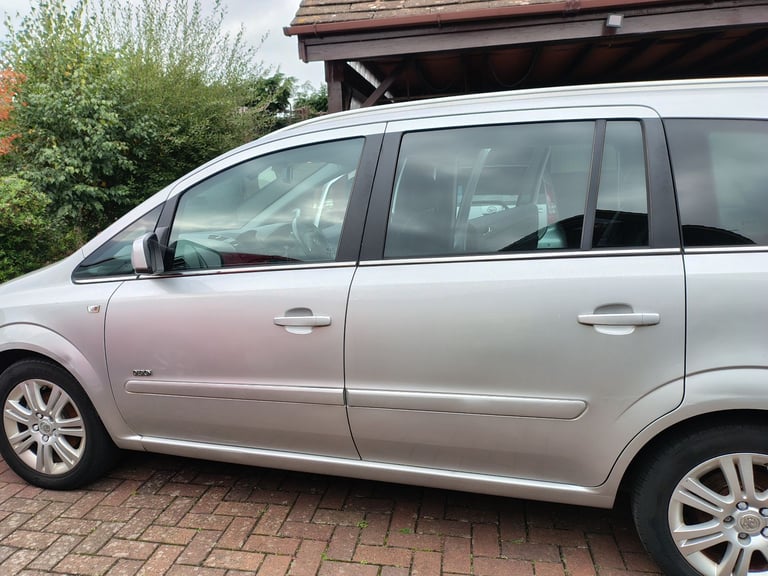 Vauxhall, ZAFIRA, MPV, 2010, Manual, 1598 (cc), 5 doors