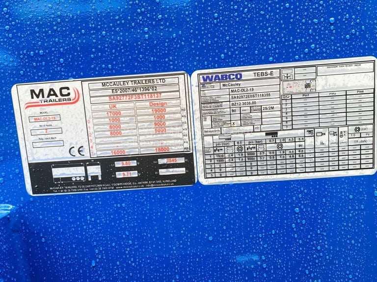 MCCAULEY TANDEM AXLE DRAWBAR LOADER 