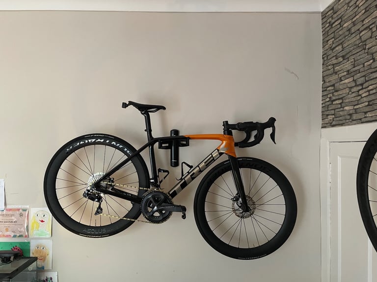 image for Trek Emonda SL7 2021 – Ultegra Di2 – Carbon Smoke/Orange – Size 52cm – Excellent