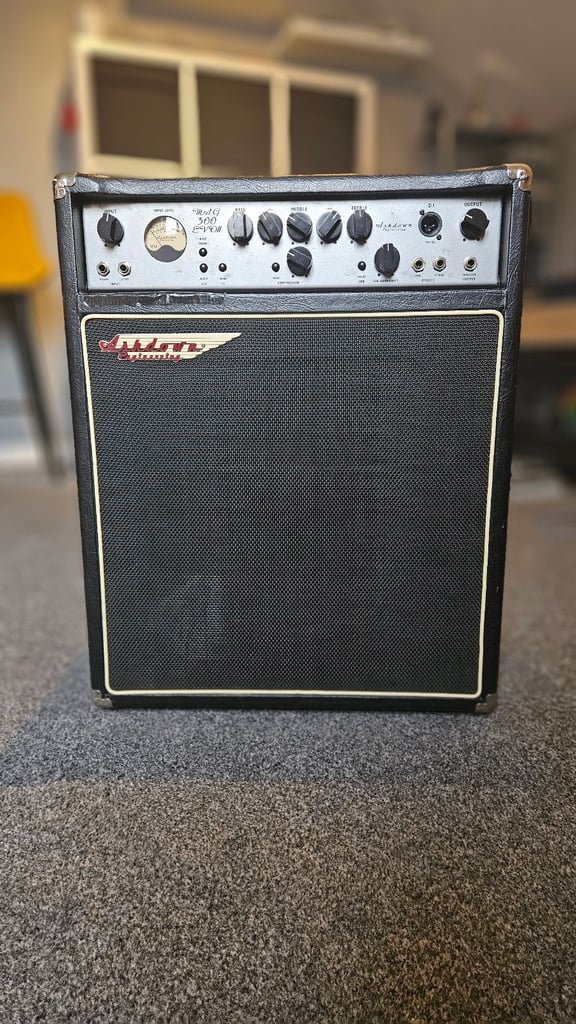 Ashdown MAG300 Evo II Bass Combo Amplifier