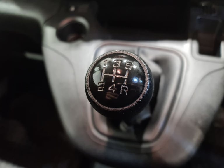 2021 Vauxhall Combo 1.5 TURBO D 2300 DYNAMIC L2 H1 100 BHP LWB Panel Van Diesel Manual