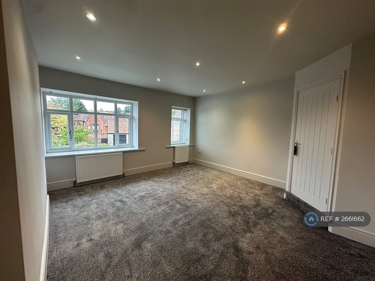 3 bedroom flat in High Street, Whitwell, Worksop, S80 (3 bed) (#2661662)