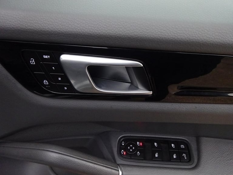 2021 71 REG PORSCHE CAYENNE V6 E-HYBRID AUTO DAMAGED REPAIRED SALVAGE