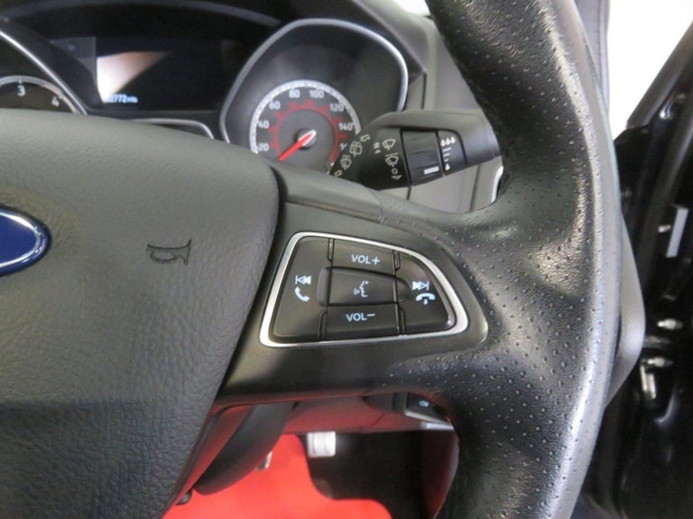 FORD FOCUS 2.0 TDCi ST-2 Euro 6 (s/s) 5dr 2017