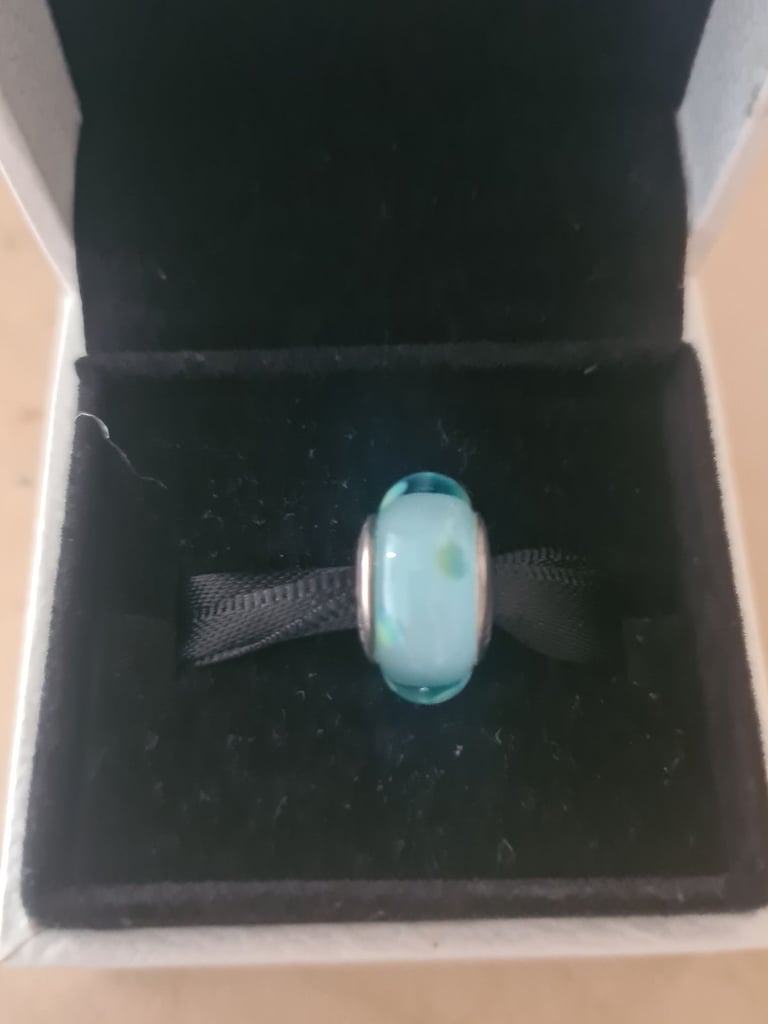 image for Green Murano Pandora charm boxed
