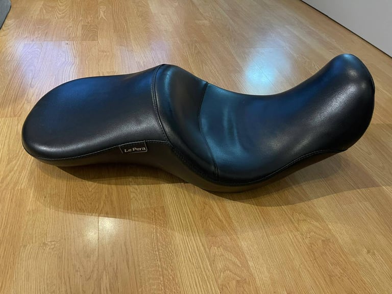 Le Pera maverick seat for harley dyna