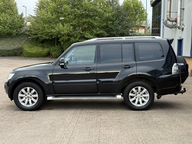 2010 Mitsubishi Shogun 3.2 DI-DC Elegance SUV 5dr Diesel Auto 4WD Euro 5 LWB (197 ps) SUV Diesel ...