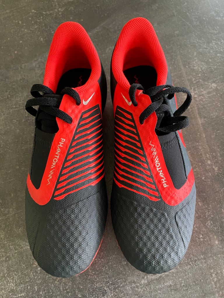 image for Nike football boots for kids size 2 (UK)
