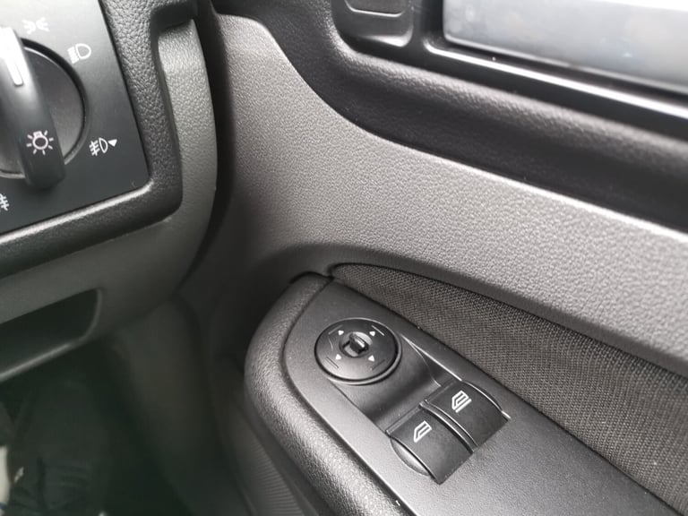 2009 Ford Focus 1.8 Zetec S 5dr HATCHBACK Petrol Manual