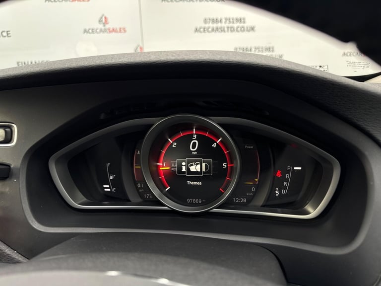 2016 Volvo V40 D3 [4 Cyl 150] Inscription 5dr Geartronic HATCHBACK DIESEL Automatic