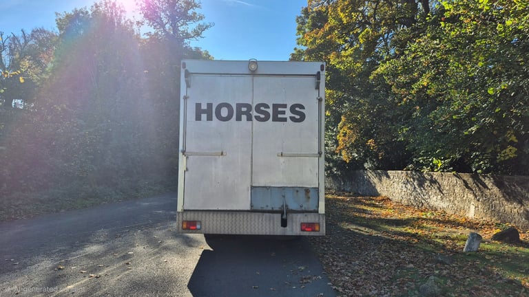 IVECO CRG 75e15 7.5t Horsebox