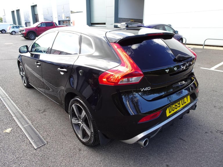 2019 Volvo V40 2.0 D2 R-Design Edition Euro 6 (s/s) 5dr HATCHBACK Diesel Manual