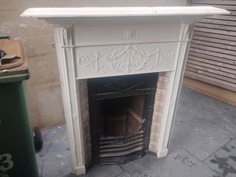 Cast iron fireplace Edwardian / Victorian
