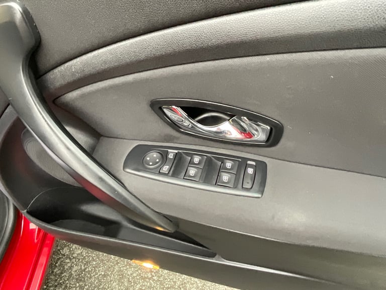 2014 Renault Megane 1.5 dCi Dynamique TomTom Energy 5dr HATCHBACK Diesel Manual