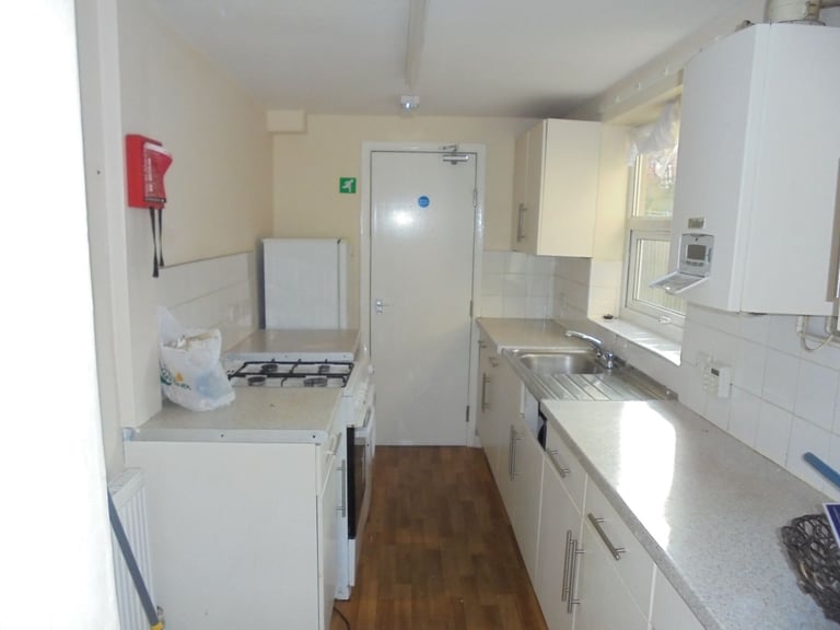 ROOMS AVAILABLE TO RENT IN THE SPARKHILL. 24HR MOVE IN. SUPPORTED ACCOMMODATION