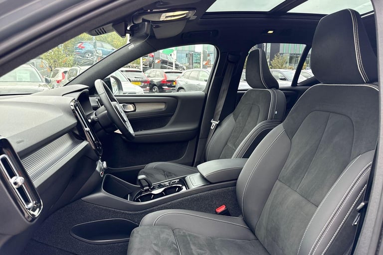 2022 Volvo XC40 2.0 B4 MHEV Ultimate SUV 5dr Petrol Hybrid DCT Auto Euro 6 (s/s) (197 ps) ESTATE ...