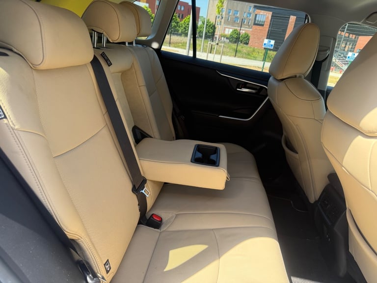 2020 Toyota RAV4 2.5 VVT-i Hybrid Design 5dr CVT 2WD ESTATE Petrol/Electric Hybrid Automatic