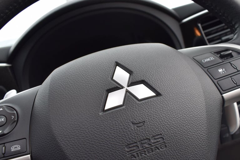 2015 Mitsubishi Outlander 2.0h 12kWh GX4hs CVT 4WD Euro 5 (s/s) 5dr ESTATE Petrol/Electric Hybrid...