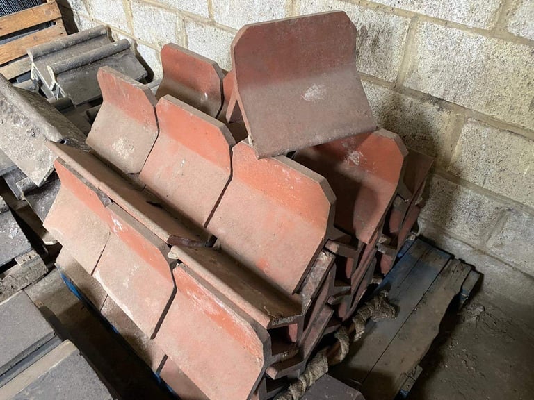 Craigavon chimney pots bangor slate stone wall Cast iron antique recla