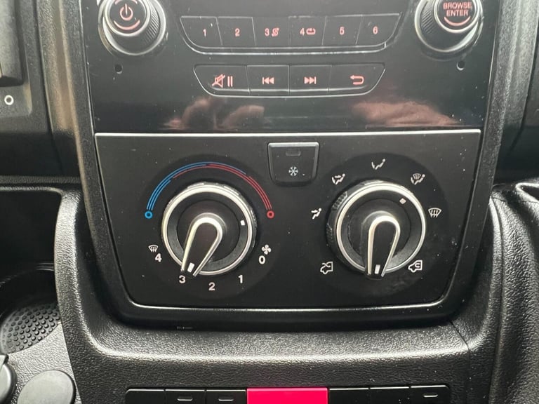 2022 Peugeot Boxer 2.2 BlueHDi 335 S Platform Cab L3 Euro 6 (s/s) 2dr Luton Diesel Manual