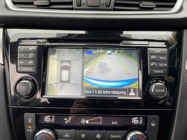 2017 Nissan Qashqai 1.2DiG-T N-Connecta 5 Door Petrol Suv In Blue - Euro 6 HATCHBACK Petrol Manual