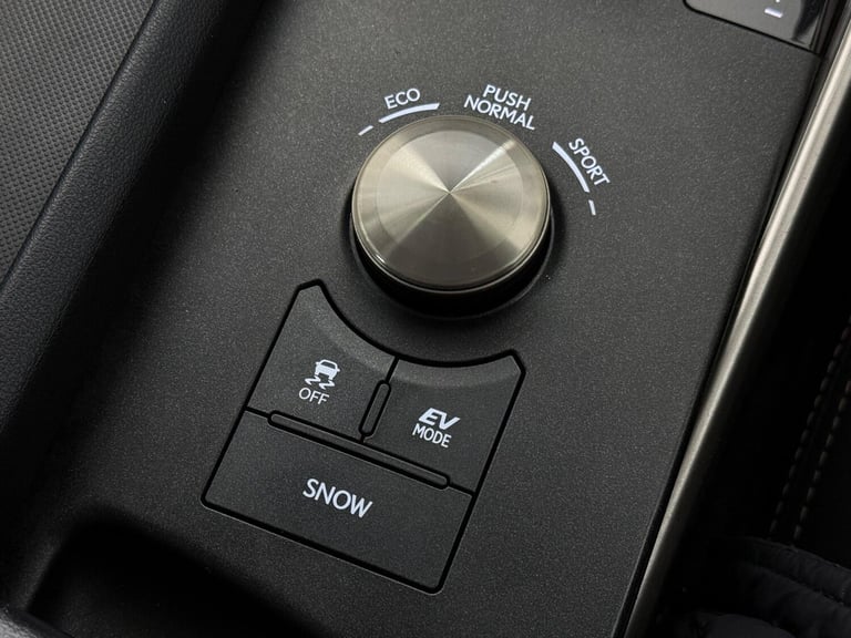 2018 Lexus IS 300h Executive Edition 4dr CVT Auto SALOON PETROL/ELECTRIC Automatic